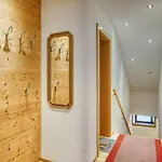 By Alpenstolz شقة *