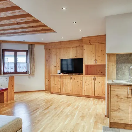 公寓 By Alpenstolz *